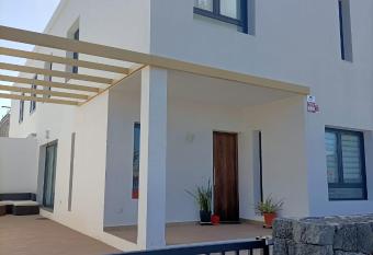 Casa Gardenia allows 18 year olds to book a room