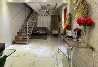 Tia   s place has Balcony rooms