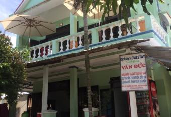 Homestay V  n      c C   Lao Ch  m has Smoking/Balcony rooms