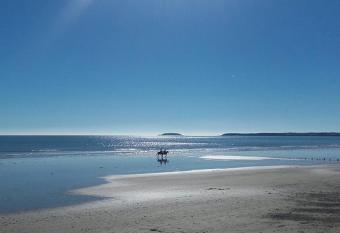 Views of Youghal Bay has Balcony rooms