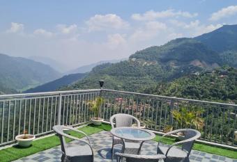 Mount heaven has Balcony rooms