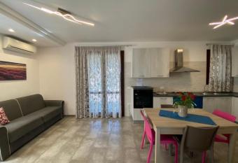 Casa Diamante allows 18 year olds to book a room