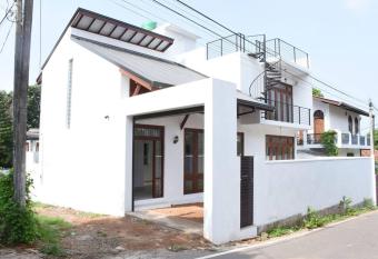 Villa 61A - Capital of Sri Lanka has Balcony rooms