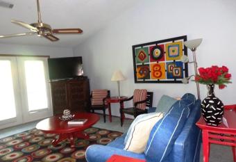 37CPD, Two bedroom, two bath log-sided condo with forest view condo has Balcony rooms