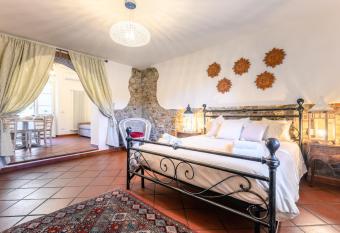 La casa di Olimpia has Balcony rooms