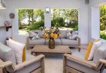 Eden-Paradys allows 18 year olds to book a room