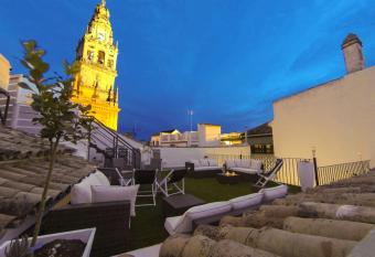 Los Patios has Balcony rooms