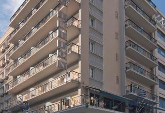 Triton Hotel Piraeus has Balcony rooms