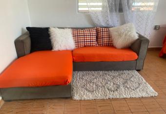 Apartamento las Rosas has Balcony rooms