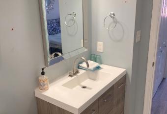 Beautiful master bedroom with private bathroom allows 18 year olds to book a room