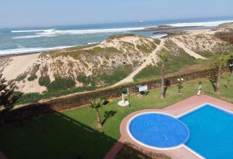Appartement au bord de l eau has Balcony rooms
