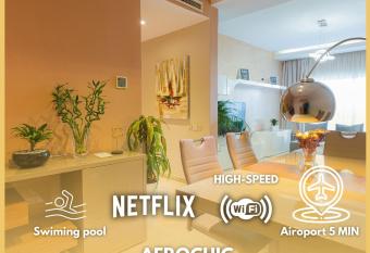 AeroChic has Balcony rooms