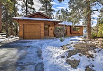 Enchanted Hideaway - Newly remodeled with Hot Tub and Lake Views! cabin has Balcony rooms