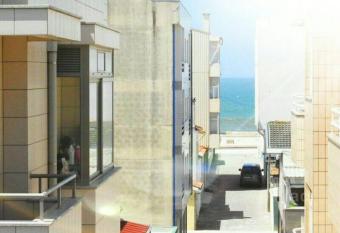 Furadouro Beach Flat has Balcony rooms