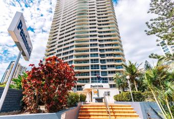 Peninsula - Ocean Views (Excluza) has rooms with a private hot tub