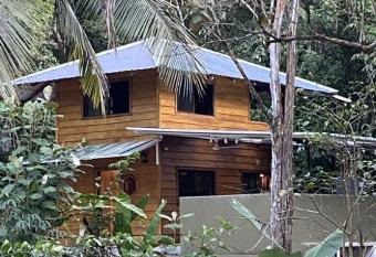 Casita Dulce has Balcony rooms