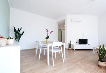 [Relax-Comfort-Home] City Center has Balcony rooms