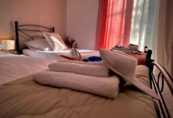 Katerina Apartments allows 18 year olds to book a room