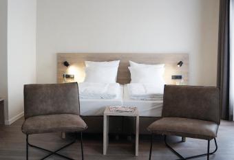 Atlas Hotel Ettenheim   Rust has Balcony rooms