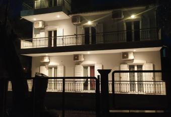 Katerina apartments allows 18 year olds to book a room