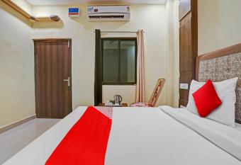 OYO Flagship 81014 Heritage House allows 18 year olds to book a room