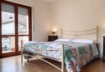 Ospitaci Nocera Umbra allows 18 year olds to book a room