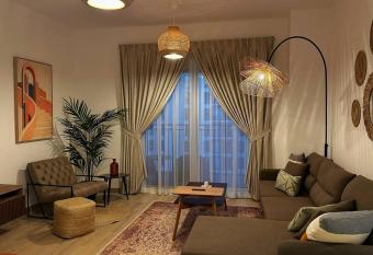 Lovely 2-bedroom apartment has Balcony rooms