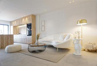 Les Terrasses de Sainte Waudru has Balcony rooms