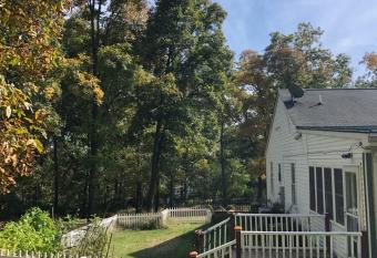 Heather house has Balcony rooms