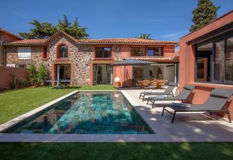 Villa Lodge has Balcony rooms