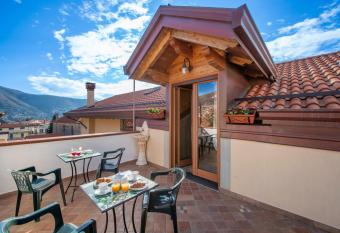 Hakuna Matata tra sentieri has Balcony rooms