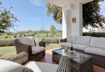 Lagoon suites has Balcony rooms