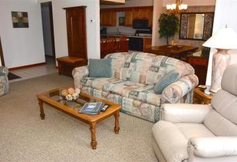 Seven Springs 2 Bedroom Standard Condo, Near Swimming Pool! condo has Balcony rooms