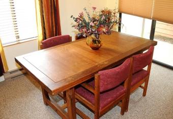 Seven Springs Swiss Mountain 1 Bedroom Standard Condo condo has Balcony rooms