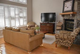 Seven Springs Woodridge 3 Bedroom Premium Condo, Private deck with wooded view condo has Balcony rooms