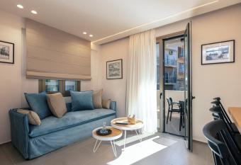 Old City Apartments allows 18 year olds to book a room