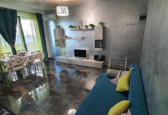 Crystal Apartment Mamaia Nord has Balcony rooms