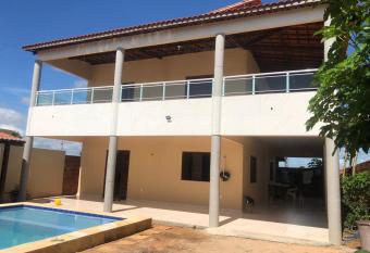 Casa de praia has Smoking/Balcony rooms