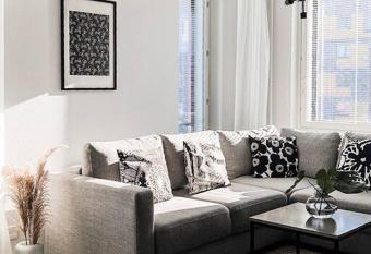 New condo with free parking 10 min from Helsinki Airport has Balcony rooms