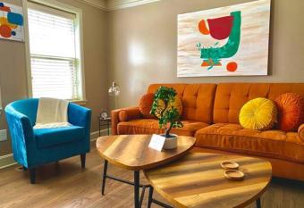 Experience KC, Chic 2-Bedroom West Plaza Condo! has Balcony rooms