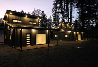 BC Cabins has Balcony rooms