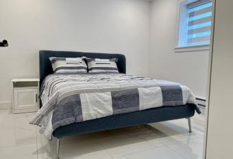 Brand New 2BR walkout Suite w/ Stunning Patio in Aldergrove has Balcony rooms