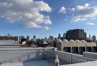 Beautiful 2 Bedroom townhouse w/ Center City Skyline View has Balcony rooms