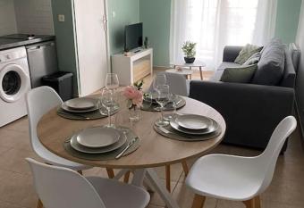 Appart COSY F2 Disneyland/Val d Europe has Balcony rooms