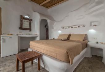 moments rooms has Balcony rooms