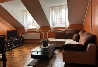 Lenna has Balcony rooms