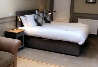 Huntingdon Suite allows 18 year olds to book a room