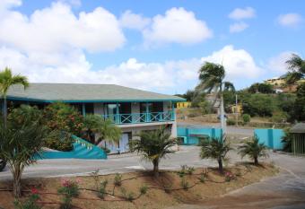 Jan Thiel Apartments allows 18 year olds to book a room