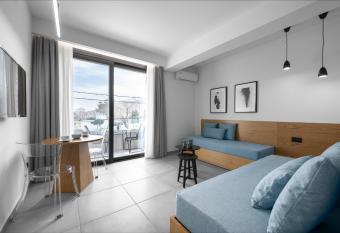 ROTHOS LUXURY has Balcony rooms