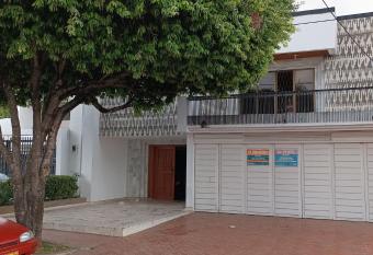 Habitaciones amoblada para Festival vallenato allows 18 year olds to book a room